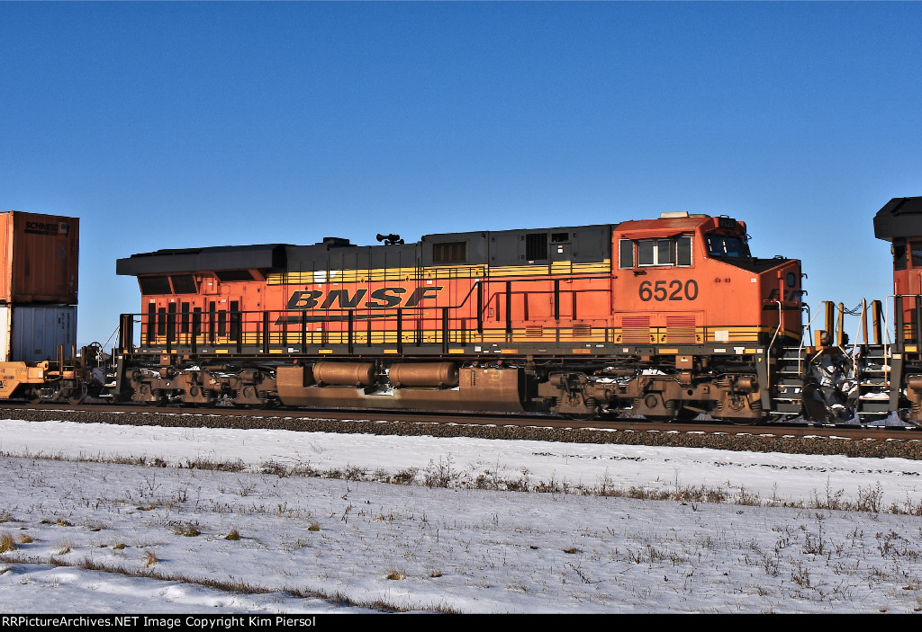 BNSF 6520 